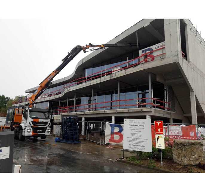 Camion grue 36 T/m